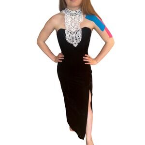 Steppin Out Vintage Black Velvet Lace Bib Halter Maxi Dress Goth Prom Size 5